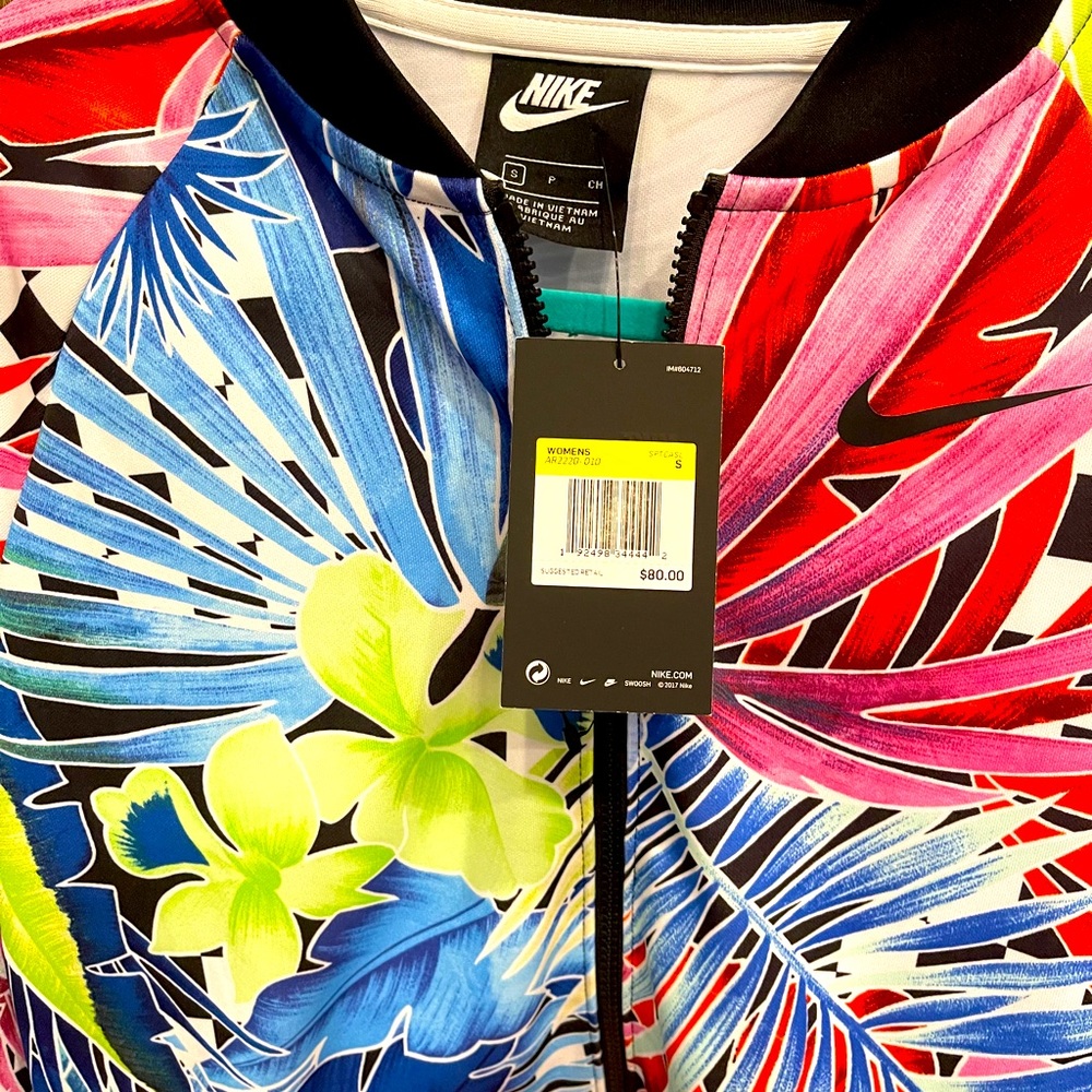 😻NIKE NWT Tropical Print Lightweight Crop Jacket - Picture 3 of 6